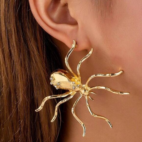 Gothic Solider Earrings Gold Tone, large, Sparkling Jewels, Engraved Detailing - Picture 1 of 3